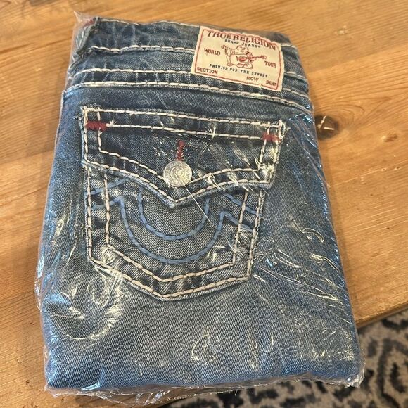 True Religion Women's Misses Joey Low Rise Flare Jean Macau Wash NEW with tag - Picture 3 of 4